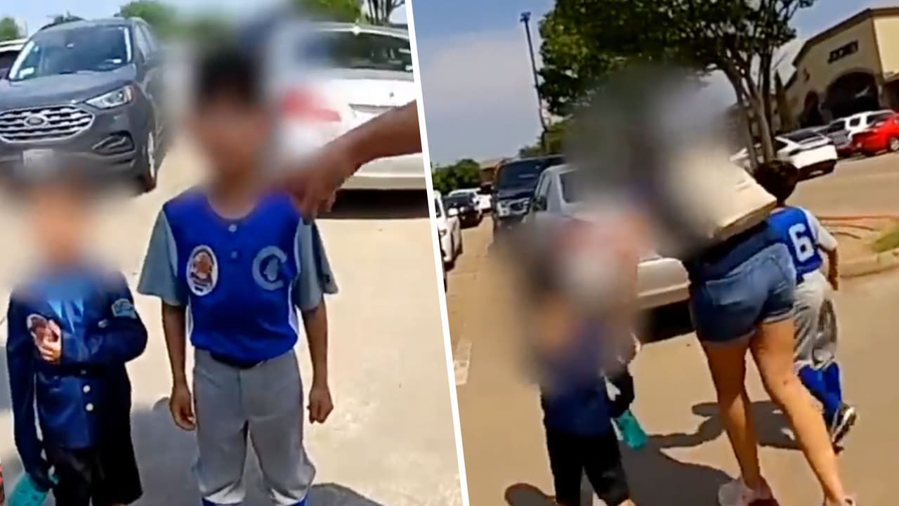 “Yo siempre me pongo el cinturón”:
<b>A las 3:35 de la tarde</b> del sábado 6 de mayo, un agente del
<a href="https://www.cityofallen.org/2035/Police" target="_blank">Departamento de Policía de Allen</a> respondía un reporte en Allen Premium Outlets. En el video se observa
<b>a una mujer hispana junto a dos niños que conversan con el policía</b> sobre la importancia del uso del cinturón de seguridad. Uno de los pequeños le dice al agente que siempre lo usa, cuando
<b>se escuchan unos 18 disparos en el lugar.</b> La mujer huye con los niños.