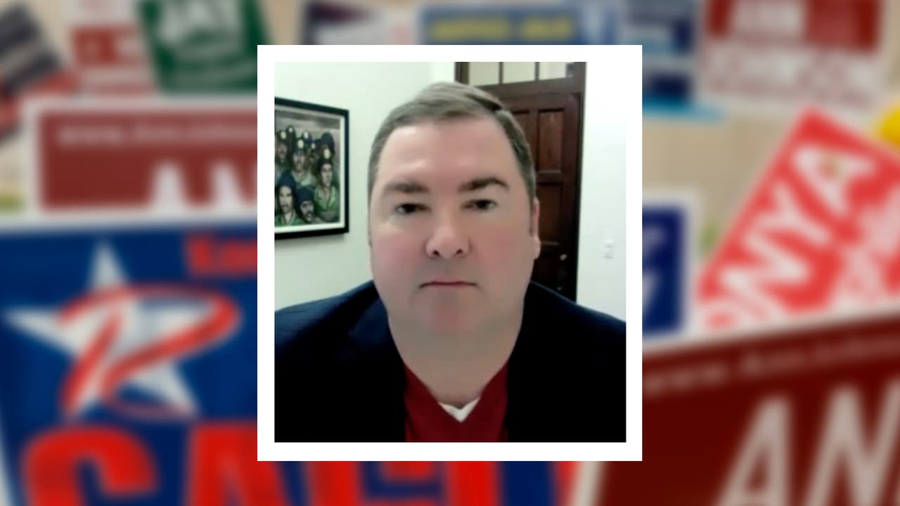 El catedrático comentó que en el condado 
<b><a href="https://www.univision.com/local/houston-kxln/politica-houston/votacion-anticipada-fort-bend-elecciones-medio-termino" target="_blank">Fort Bend</a></b> también se vive una elección muy competida con la elección de los jueces que administran esas jurisdicciones.