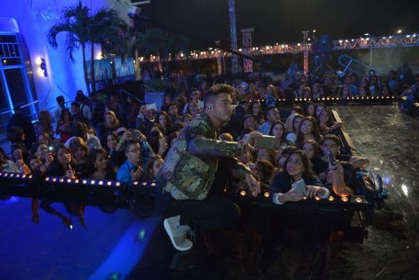 Puro baile y energía.