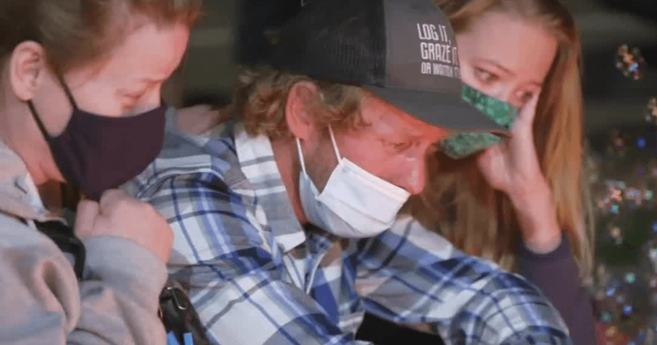 Denton presentó a corte documentos y supuestos mensajes que Carrillo le envió días antes del hallazgo de los cuerpos de sus hijos y estos permitieron que un juez de Tulare obligara a Carrillo a entregarle a los niños, sin embargo la mujer escapó con los menores a Los Ángeles.