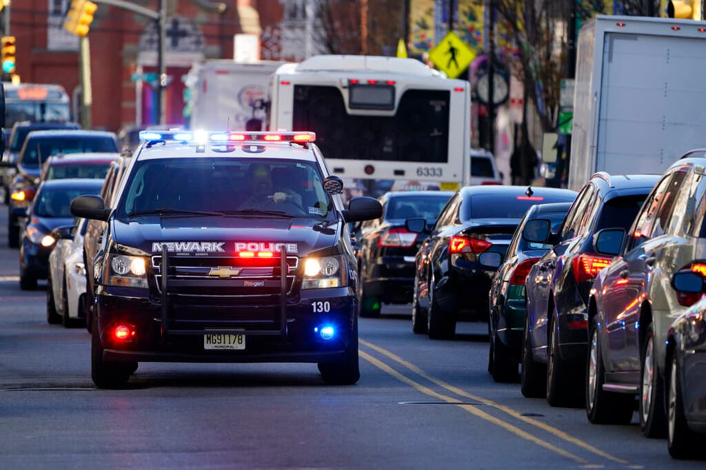 Seis personas resultan heridas en aparente ataque con ácido en Nueva Jersey; arrestan a un menor