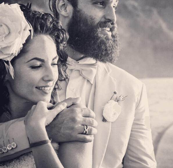 Bárbara Mori se casó en feberero de 2016 con el beisbolista Kenneth Ray Sigman. La celebración se realizó teniendo como marco las playas de la Riviera Nayarit, en México.