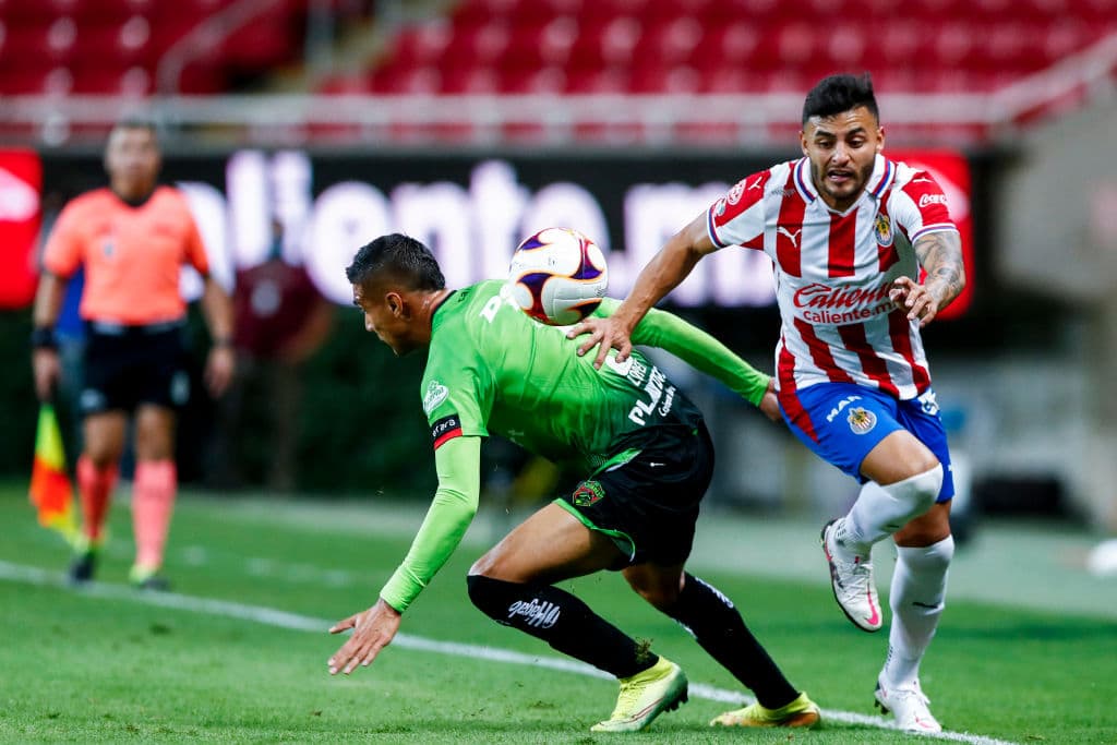 Lezcano (10’) abrió el marcador para adelantar al cuadro fronterizo y Ariel Matías crecía la ventaja al 29’. JJ Macías (77’) apareció para descontar en la segunda mitad. El Rebaño sólo acumula dos derrotas y dos empates. En la siguiente fecha, Chivas visitará al León y Bravos hará lo propio ante Puebla.