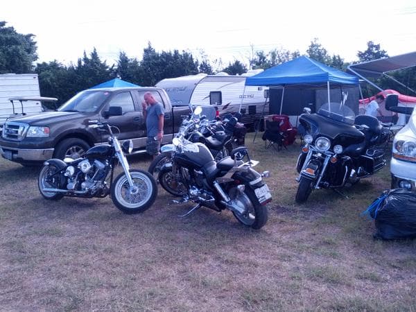 Miles de motociclistas llegan a Austin