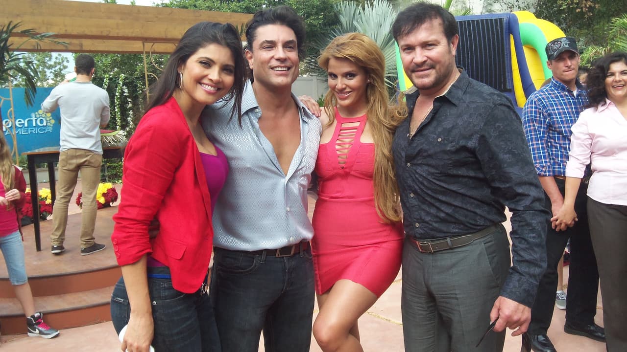 En el año 2012, Chiqui se divirtió muchísimo entrevistando a la bella Malillany y a los galanes Osvaldo Ríos y Arturo Peniche.