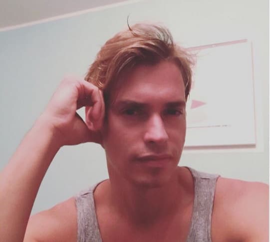 CARLOS BAUTE. El cantante colombiano no dejó pasar la oportunidad para manifestar su dolor....