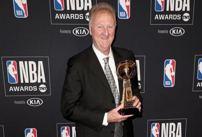 Larry Bird #33. Ganó tres campeonatos, 1981, 1984, 1986, en dos de ellos fue el MVP, con los Boston Celtics.