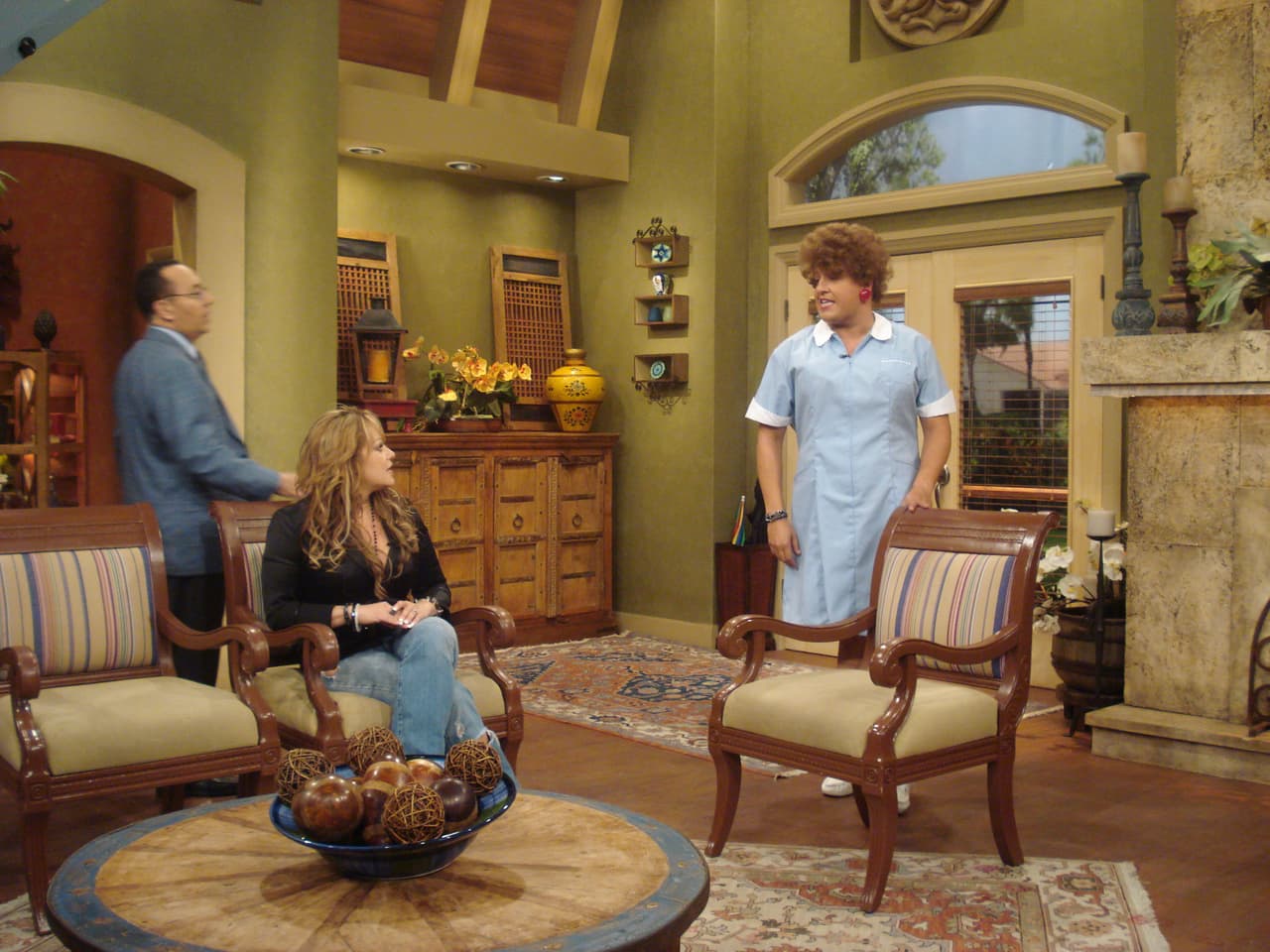 Y es que la charla apenas comenzaba, cuando una visita inesperada se coló en el estudio.