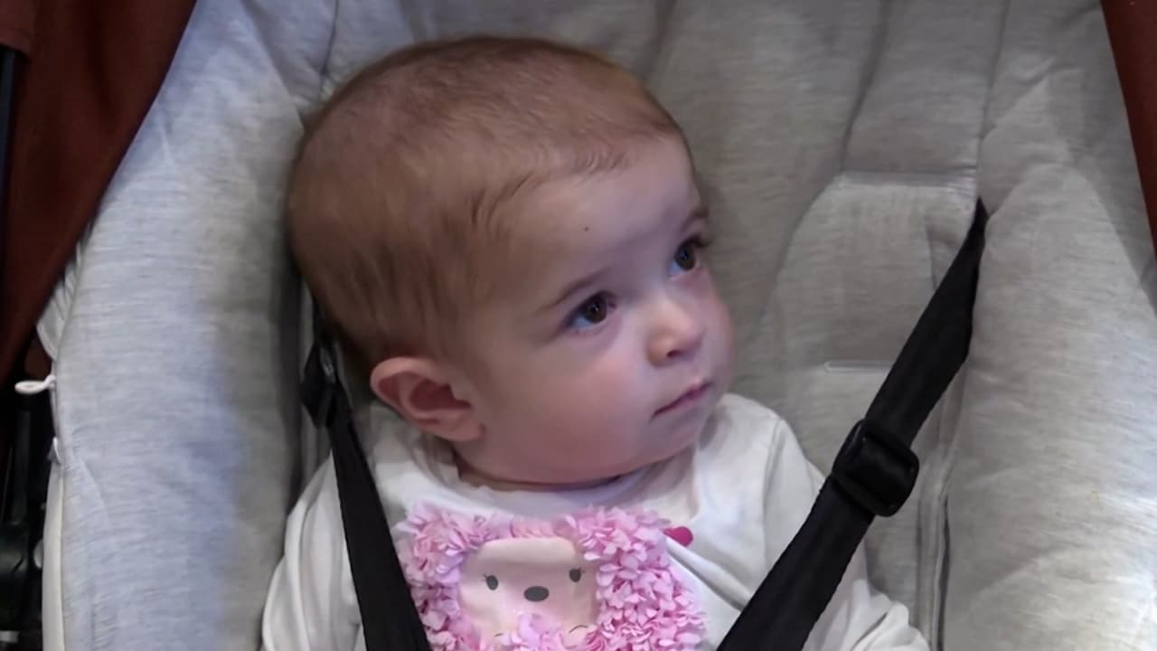 <b>Mira también: </b>Esta bebé de apenas un año de edad se convirtió en la primera en recibir un trasplante de intestino por medio de asistolia, una técnica que permite conservar los órganos o tejidos en condiciones artificiales cuando el donante ya ha muerto. El procedimiento lo llevó a cabo un equipo médico del Hospital de La Paz en Madrid. 
<a href="https://www.univision.com/noticias/salud/logran-trasplante-intestino-bebe-13-meses-novedosa-tecnica" target="_blank">Sigue las últimas noticias en Univision. </a>