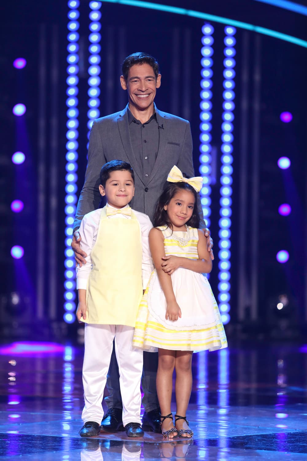 Tú puedes votar por Johnny y los Peque Flow.