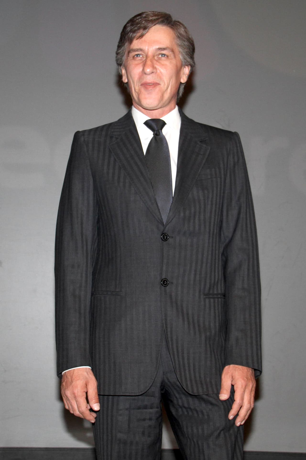 Por aquel entonces, se llegó a especular que Marina de Tavira aún mantenía una relación con el actor Rafael Sánchez Navarro. 
<br>