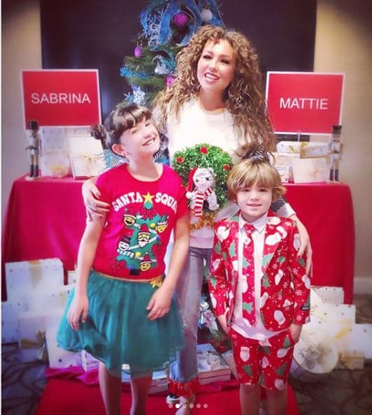 Los seguidores de la intérprete de 'Amor a la mexicana' aseguran que tanto mamá como hija tienen la misma sonrisa.