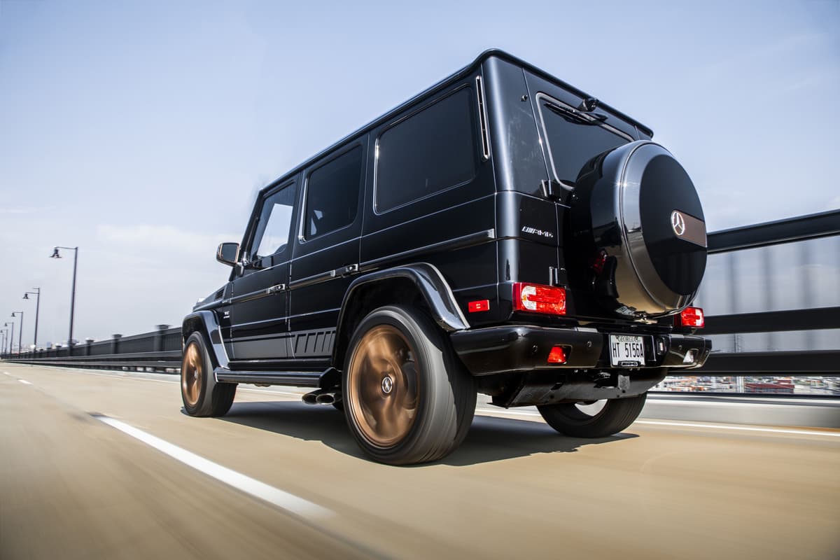 <b>4- Mercedes-AMG G65 2018: 12mpg</b>
<br>Precio Inicial: $223,695
<br>Motor: Twin-Turbo 6.0 L V12
<br>Potencia: 621 HP / 738 LB-PIE
<br>Peso: 7,055 LBS
