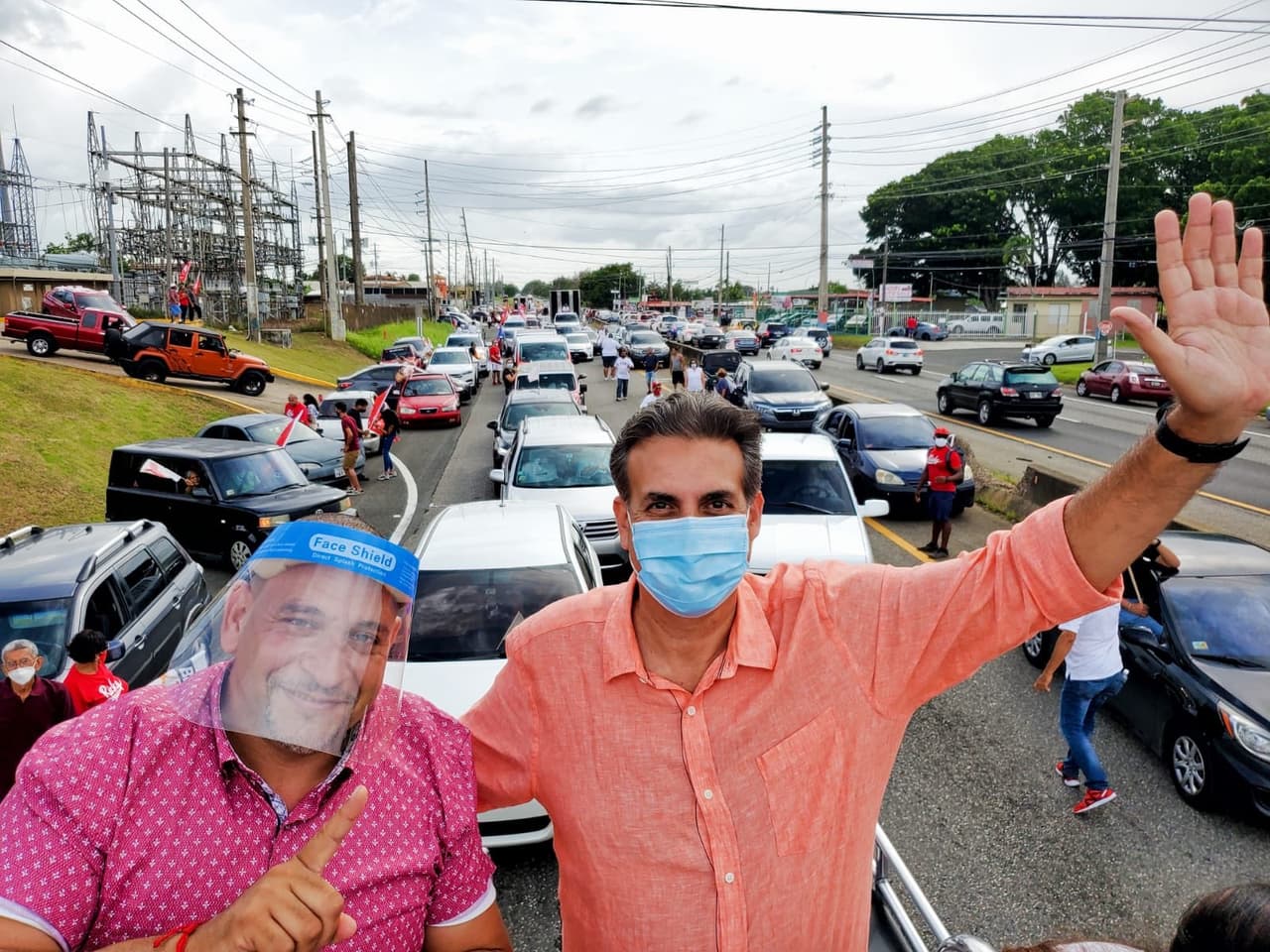 El senador y precandidato a la gobernación por el PPD, Eduardo Bhatia, se ha puesto en cuarentena luego de acudir a una reunión con el representante Conny Varela. Bhatia estuvo recientemente participando de varias caravanas para mover su agenda política.