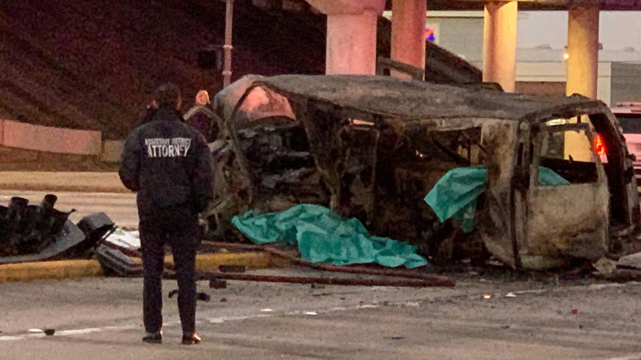 Los heridos viajaban en el resto de los vehículos que estuvieron involucrados en el accidente. Destaca el de una joven, al parecer de 13 años, que estaría en condición crítica.