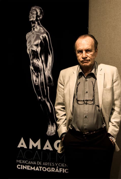 Mientras que Juan Carlos ha formado parte de 34 telenovelas y series de televisión, más de 50 filmes y 10 puestas en escena.