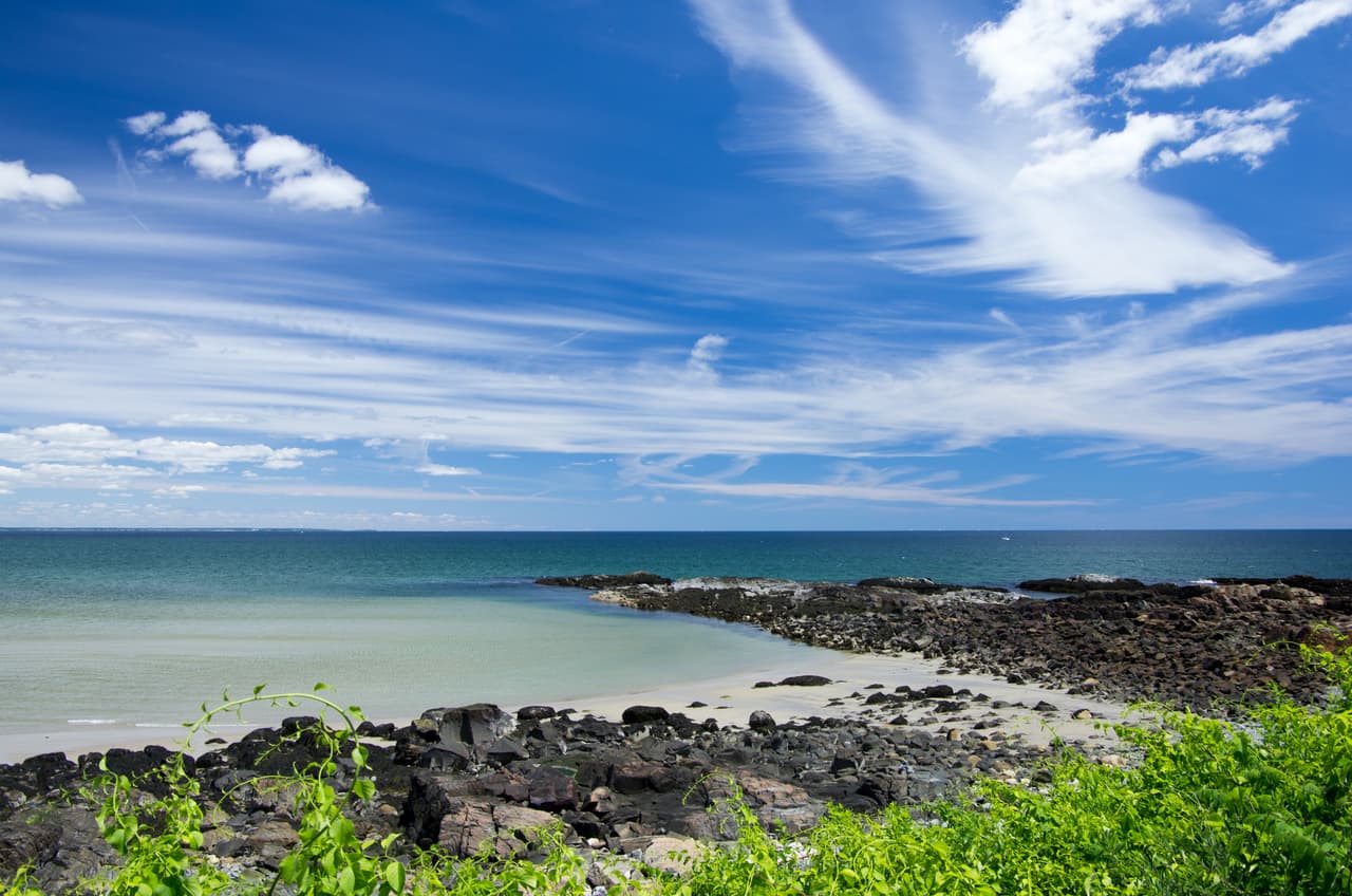 <b>Puesto 23. Ogunquit Beach. Ogunquit, Maine.</b>
<br>
<br>La playa de 3,5 millas tiene "oleaje suave" y es un destino popular para familias. En el extremo sur de la playa de Ogunquit, el río Ogunquit desemboca en el océano junto a la playa.