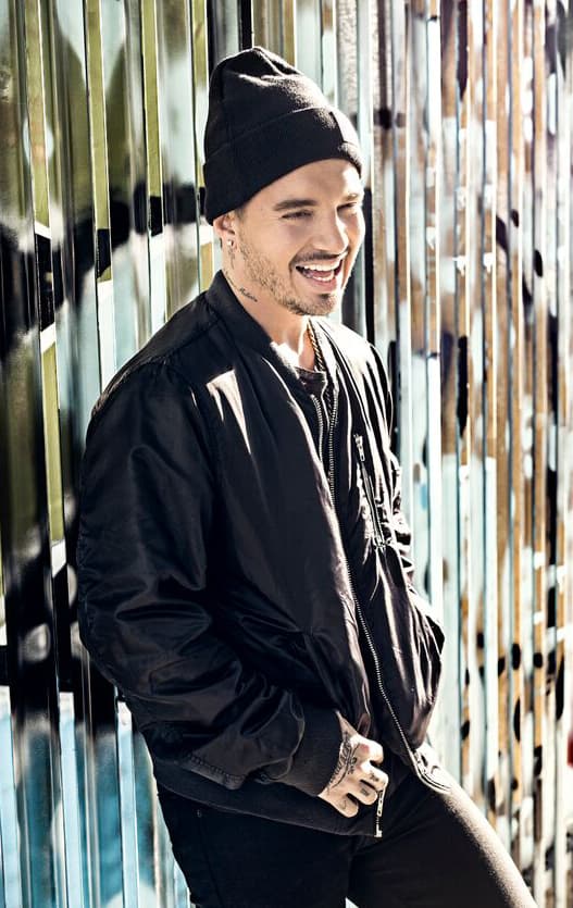 El cantante promete a sus seguidores que 'Ginza' les va a fascinar.