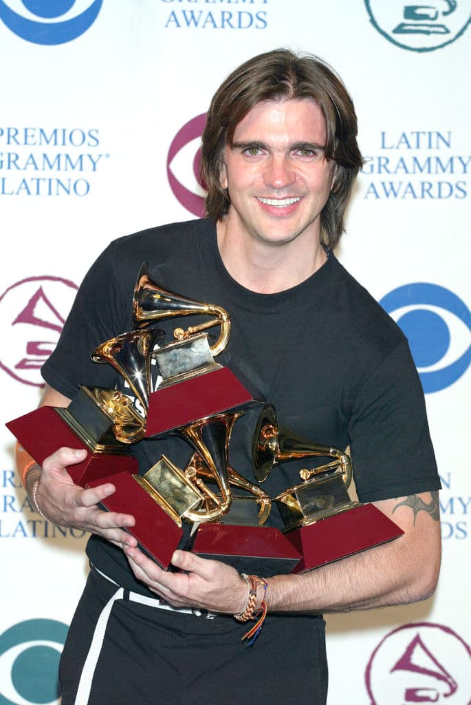 A partir de allí, inició su carrera como solista y ha ganado 
<b>23 Grammys Latinos</b>, algo que le permite ser el más premiado en esta categoría.