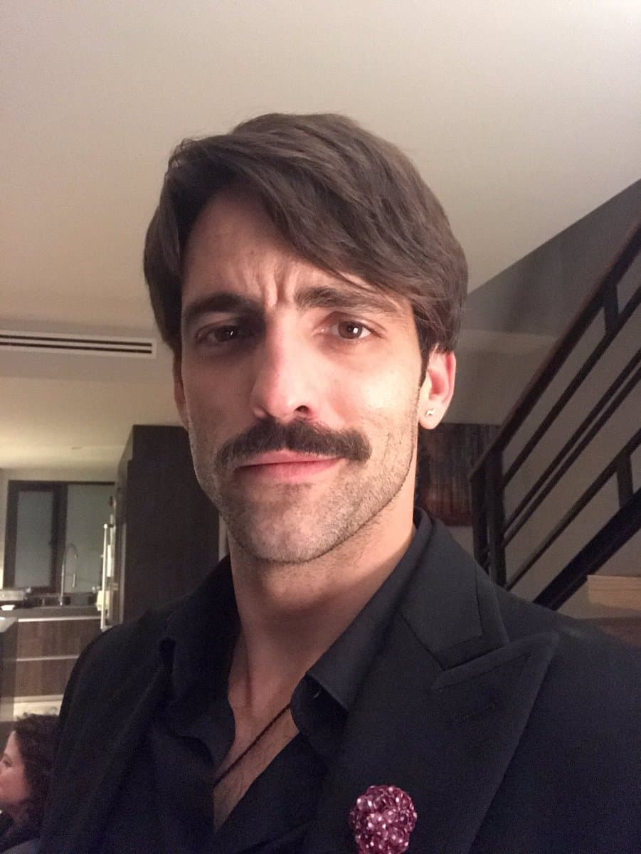 Así que ya lo sabes, si quieres ver la extraordinaria actuación de 
<b><a href="http://www.univision.com/series/rosario-tijeras/antonio-gaona-es-emilio-echegaray-en-rosario-tijeras">Antonio Gaona</a></b> en '
<b><a href="http://www.univision.com/series/rosario-tijeras">Rosario Tijeras</a></b>', no te pierdas este próximo 27 de junio en punto de las 10pm/9c por Univision el estreno de esta serie que te quitará el aliento