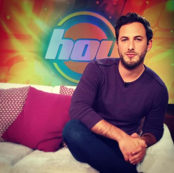 ¡Sebastián Zurita está cada día más guapo!