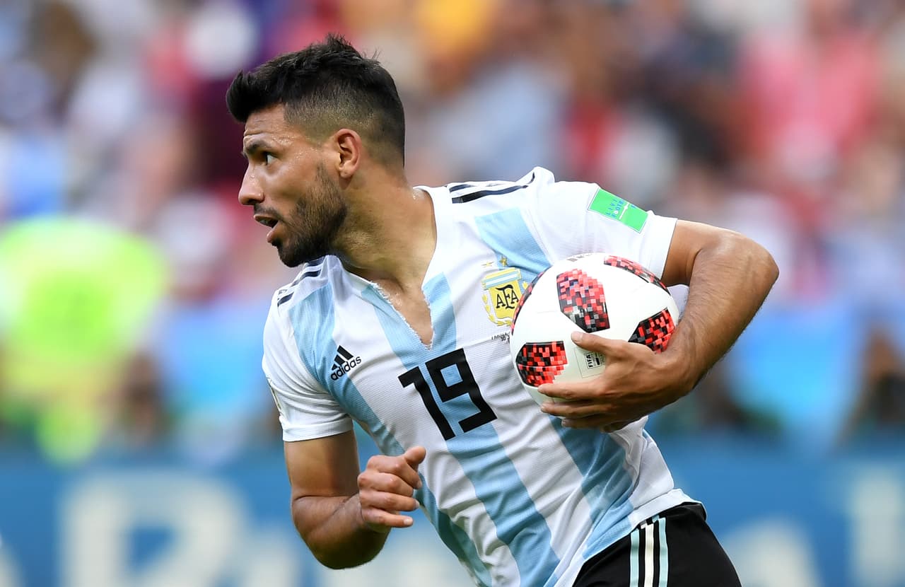 Sergio ‘Kun’ Agüero: inició con el pie derecho haciendo gol en el primer partido de Argentina, pero no ganaron y después fue un desastre.