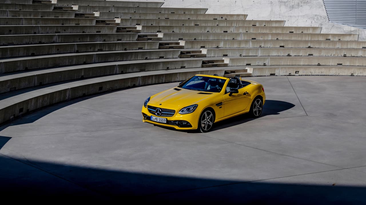 El Mercedes-Benz SLC Final Edition 2020 podrá ser ordenado como un 
<b>SLC300 </b>y como un poderoso 
<b>AMG SLC43</b>.
<br>