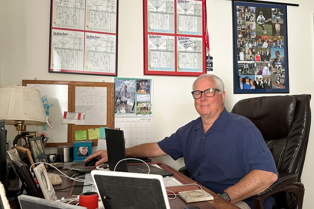 Ellos estan entre miles de trabajadores de cuello blanco que trabajan de forma remota y que emigraron al área de St. Augustine en los últimos años, transformando la turística ciudad costera en uno de los principales centros de trabajo remoto en Estados Unidos.