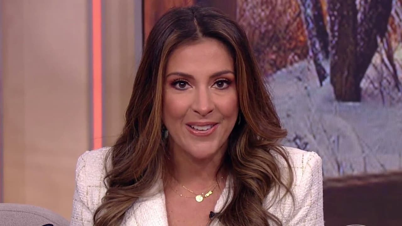 El pasado 8 de febrero anunció en 
<b>Despierta América</b> que a partir de este lunes 13 será la copresentadora del 
<b>Noticiero Univision Edición Nocturna</b> junto a León Krauze, con quien estará de lunes a viernes. 
<br>