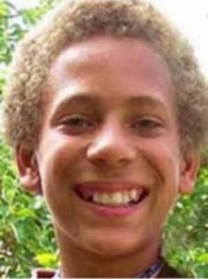 <h3 class="cms-H3-H3">Jaliek L. Rainwalker </h3>
<br>
<br>Tenía 11 años al momento de su desaparación cuando fue visto por última vez el 1 de noviembre de 2007 en su residencia de Greenwich, Nueva York. 
<br>
<br>Rainwalker, quien 
<a href="https://www.fbi.gov/wanted/kidnap/jaliek-l.-rainwalker" target="_blank">presentaba un ligero impedimento en el habla</a>, vestía jeans azules, un jersey de lana amarillo y una camiseta gris con un dragón estampado en la parte frontal.
<br>
<br>Jay, como lo conocían sus amigos, tiene 26 años en este momento.
<br>