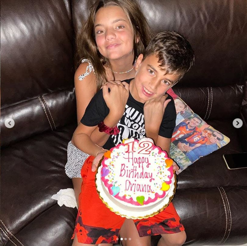 Oriana tiene un medio hermano, 
<b>Nickolas</b>, quien nació el 12 de febrero de 2012 en Miami.
<br>