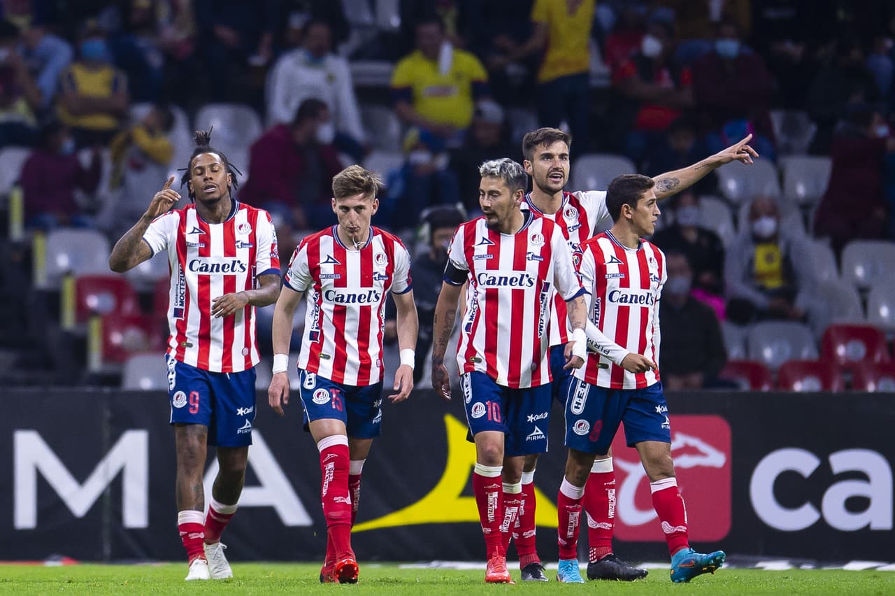 Atlético de San Luis le dio un ‘baile’ al América y lo estaba goleando con tantos de Bilbao, Hernández y Berterame, pero en los últimos minutos las Águilas tuvieron una reacción que no alcanzó gracias a los goles de Roger y Henry.