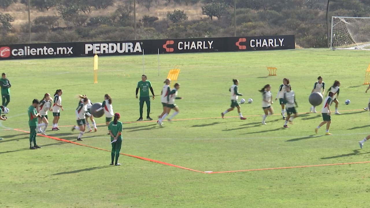 Selección mexicana femenil se prepara para la Revelations Cup sin la capitana Kenti Robles