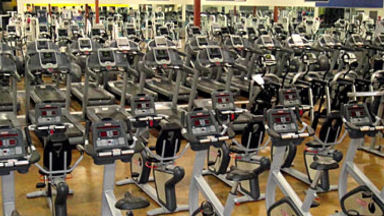 Siguiendo con la lista de cierres, también se vio afectada la locación 
<b>Houston FM 1960</b> en el 4425 FM 1960 West, Houston, Texas, 77068.