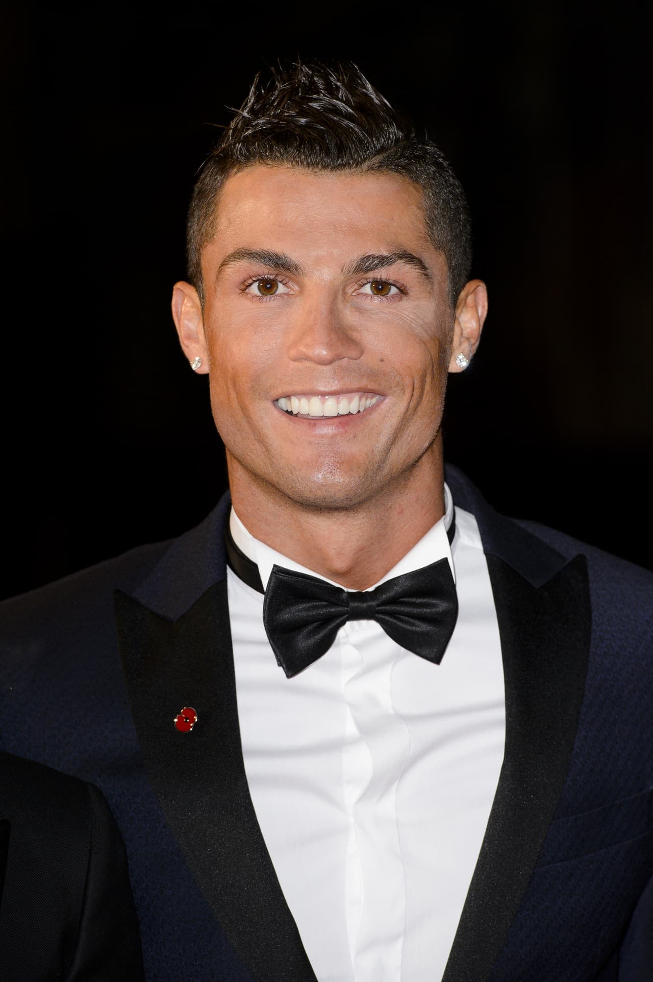En el verano de 2014, fue fotografiada muy juntita al futbolista 
<b>Cristiano Ronaldo</b> durante una fiesta en Ibiza, España.