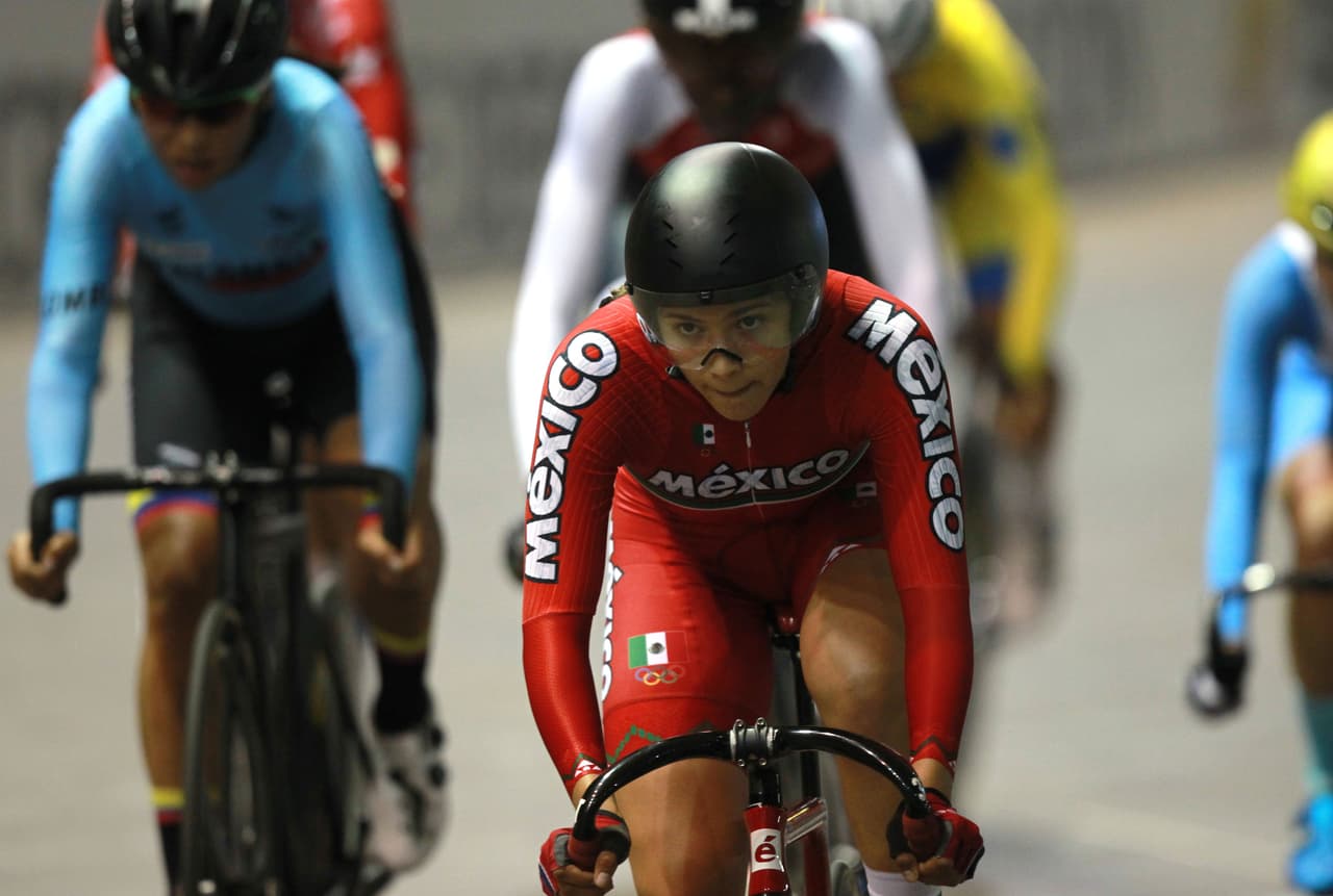 La mexicana Lizbeth Salazar ganó oro en la prueba de omnioum femenino. La dominicana Yudelmis Domínguez fue plata y la trinitaria Teneil Campbell bronce.