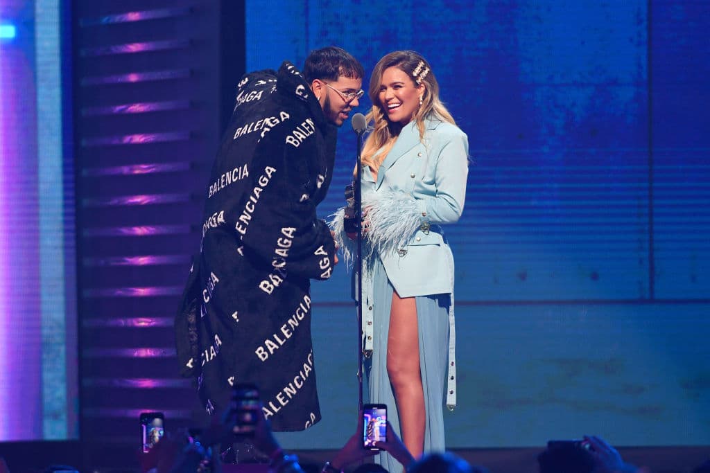 “Siempre estoy viendo noticias que estamos, que no estamos... la realidad es que no estamos juntos, pero yo la amo”, afirmó el artista puertorriqueño.
<br>