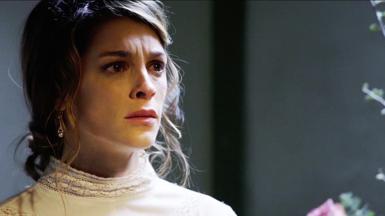 No, pero no culpes a Isabel por la desgracia de tu familia.