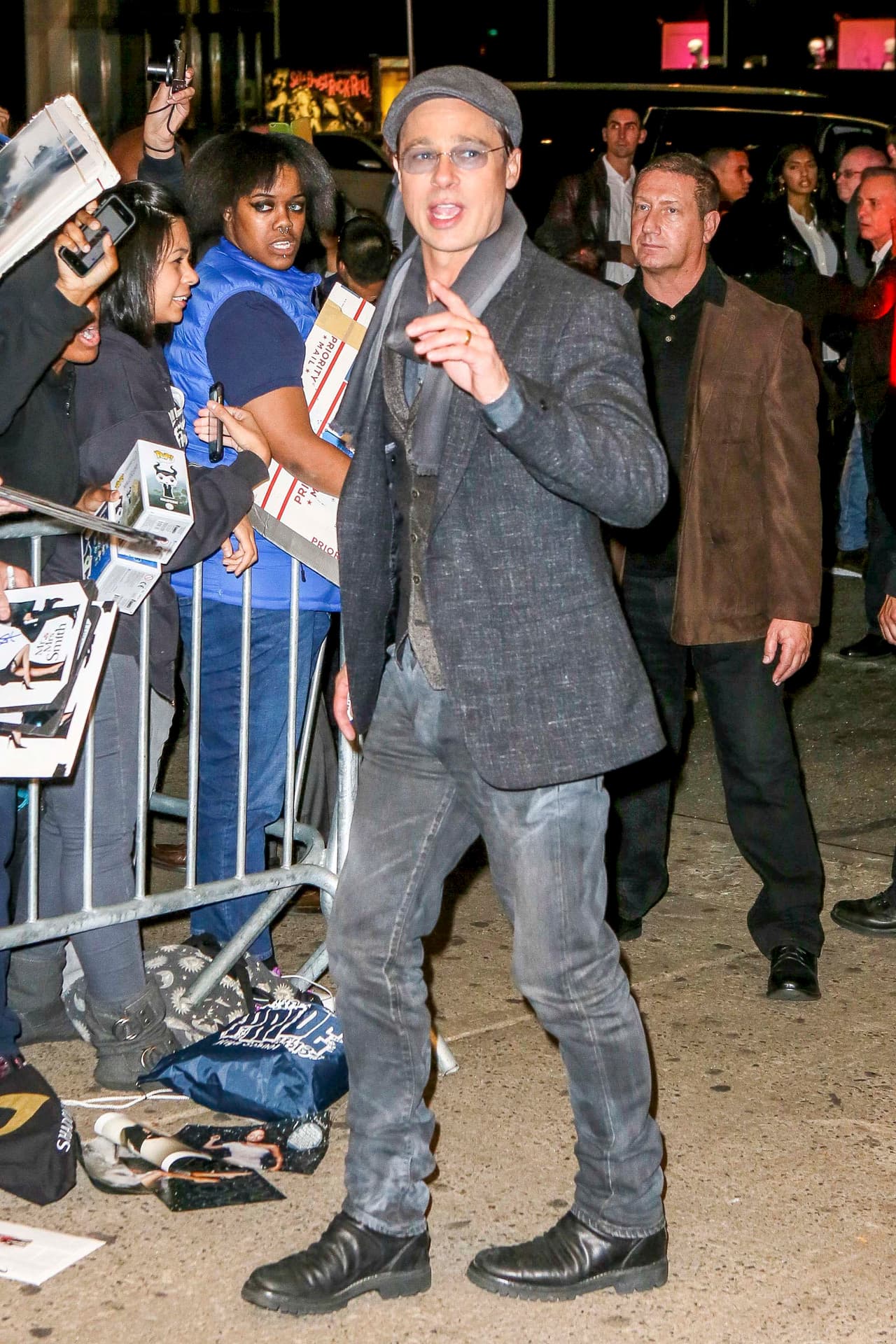 Los famosos aceptaron sin problemas en pasar tiempo con la gente.