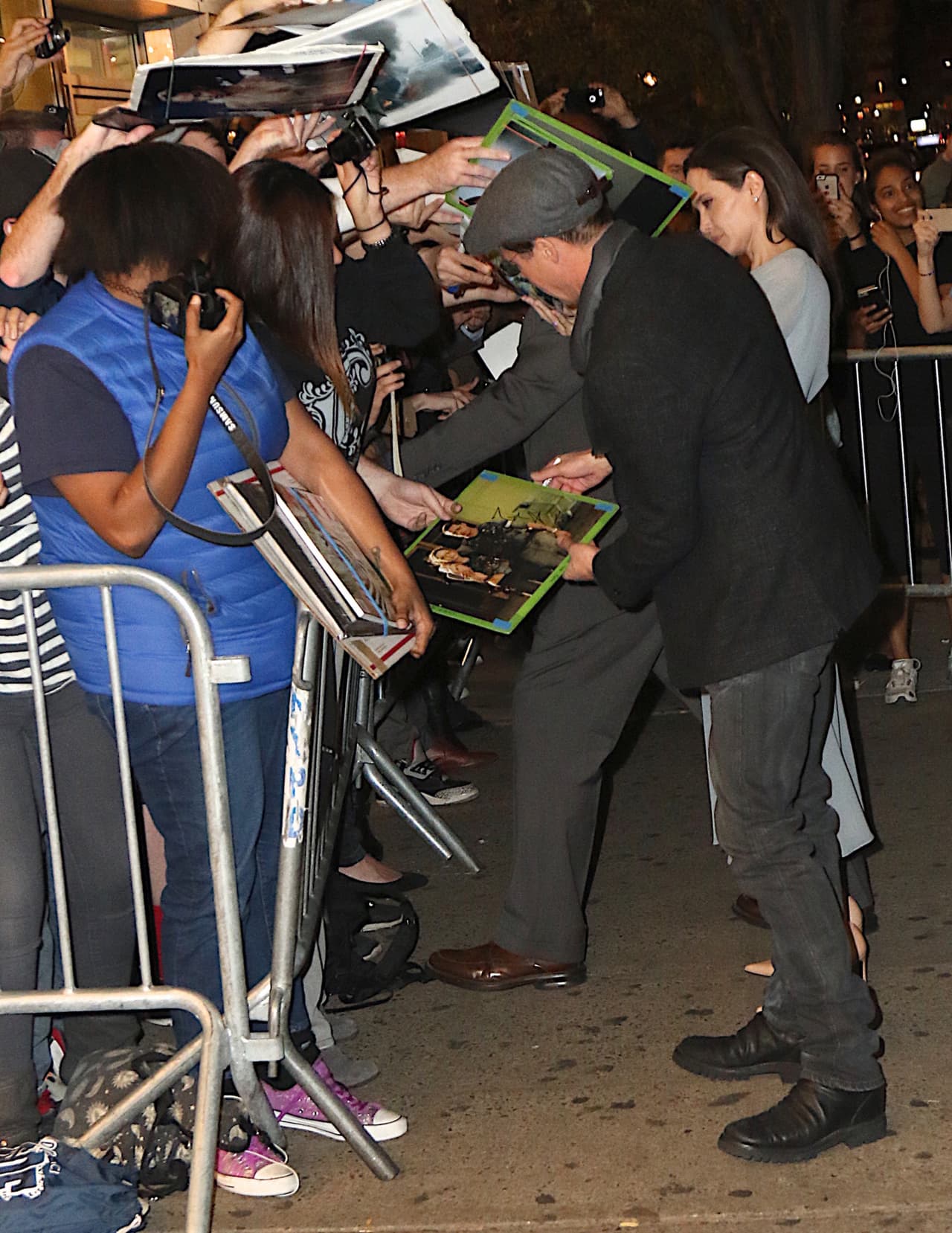 Los famosos aceptaron sin problemas en pasar tiempo con la gente.