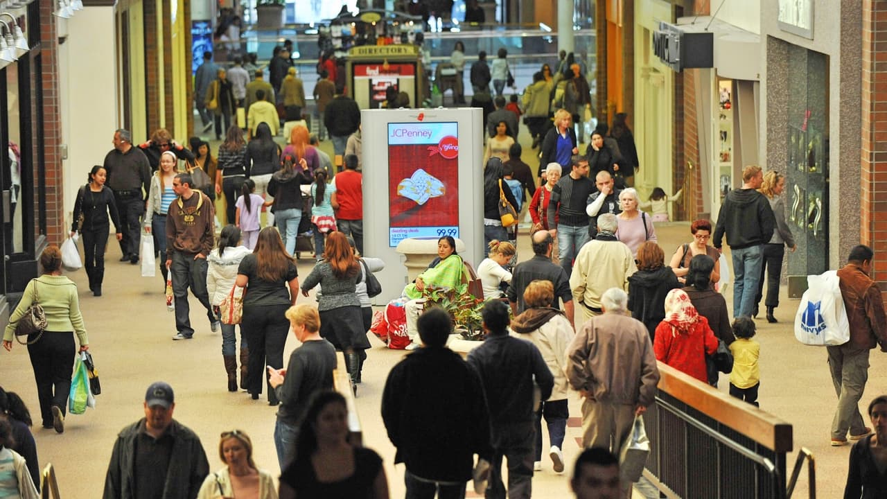 Hablaban en español y les dijeron que se fueran, un abogado explica qué hacer si se siente discriminado