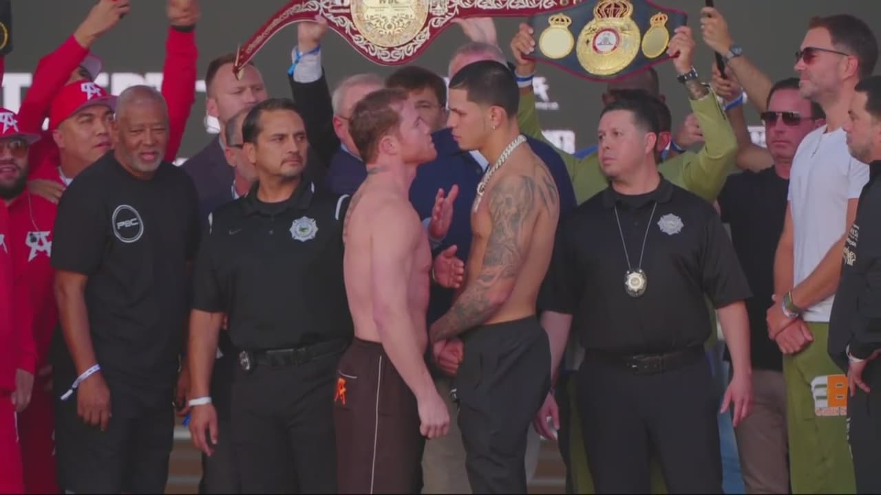 ¡Miradas que matan! Canelo y Berlanga protagonizan tenso careo