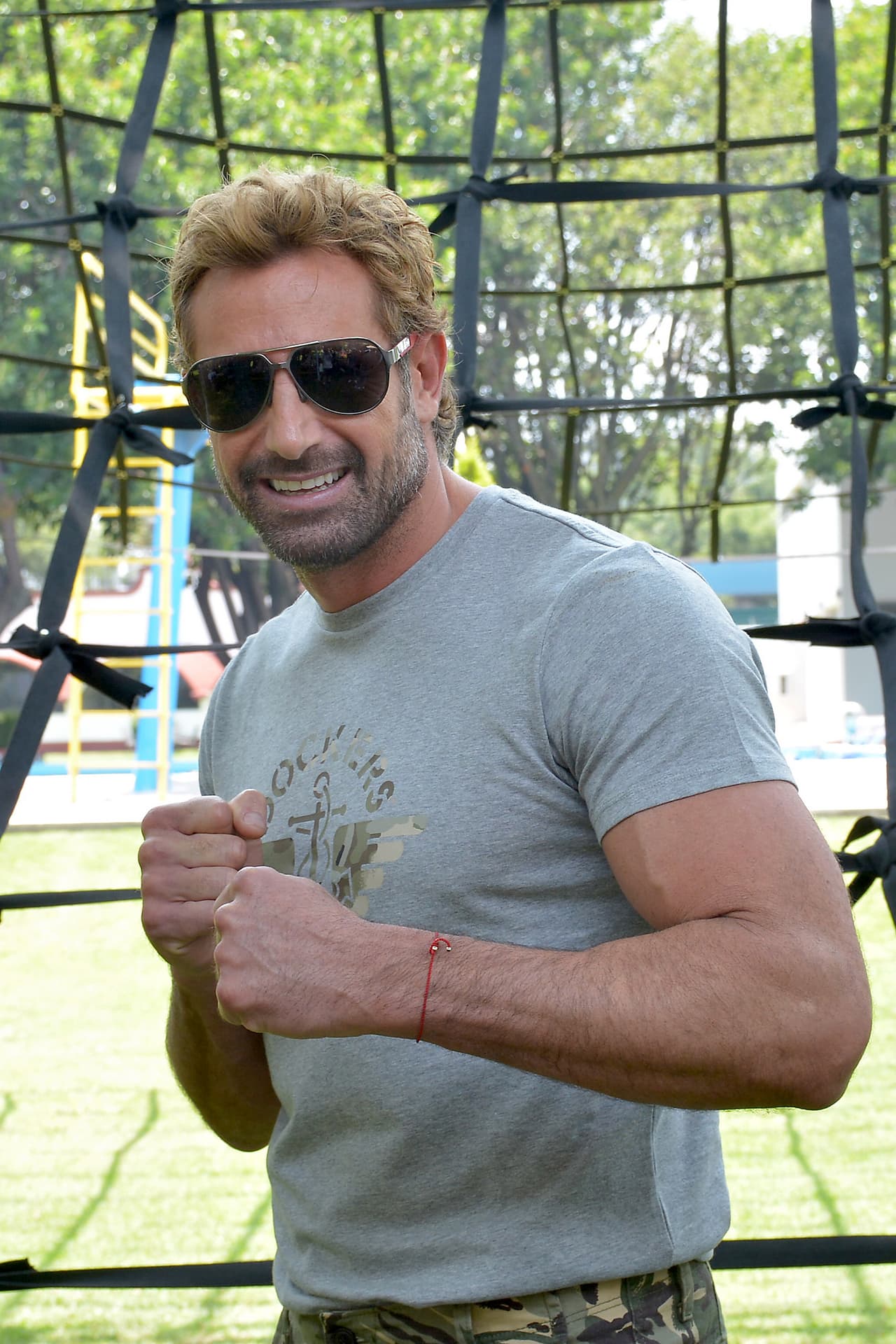 En ese entonces, 
<b><a href="https://www.univision.com/shows/despierta-america/gabriel-soto-responde-si-cree-capaz-a-geraldine-soto-de-haber-querido-embrujar-a-irina-baeva-video" target="_blank">el actor</a></b> ocupó un sitio destacado en el certamen, al quedar como primer finalista, solo detrás del belga Tom Nuyens.