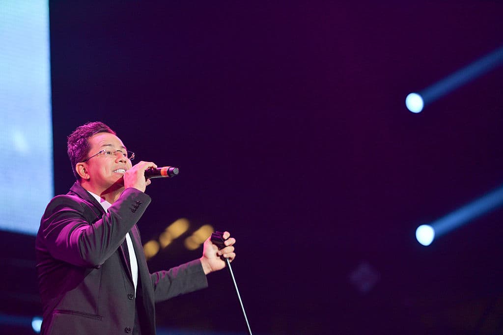 Charlie Zaa alcanzó su más alta posición en el top 200 de Billboard en 2011, con "De bohemia".