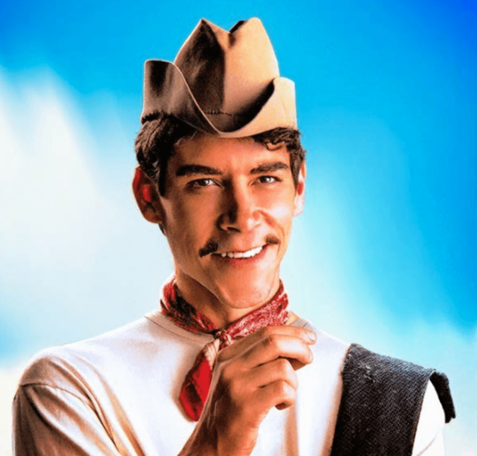 Con su interpretación ganó el premio al mejor actor en el Festival Internacional de Cine 22 x Don Luis Buñuel, en España, y otras nominaciones.