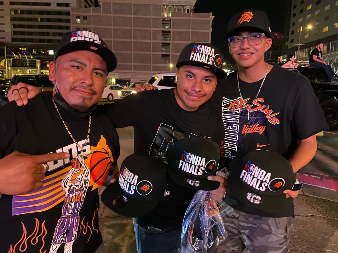 Los juegos de los Suns han sido la oportunidad para el encuentro de amigos y familias en torno al deporte.