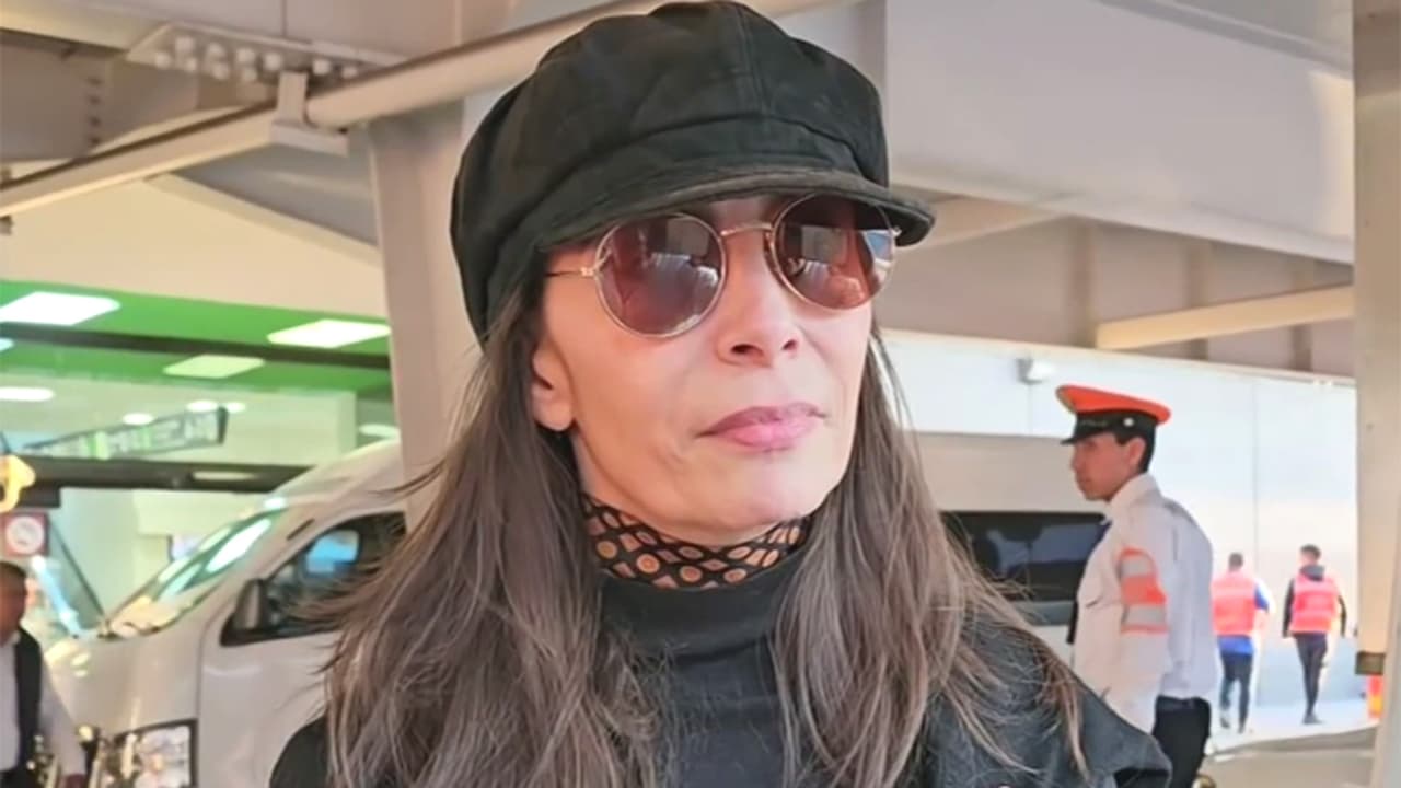 Sasha Sökol busca impedir que Luis de Llano escriba su historia en un libro