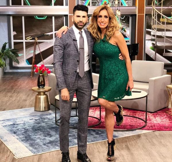 Y aunque hacen una buena dupla para conducir el show...