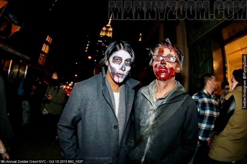 La ciudad de Nueva York se llenó de zombies en el Zombie Crawl 2015.