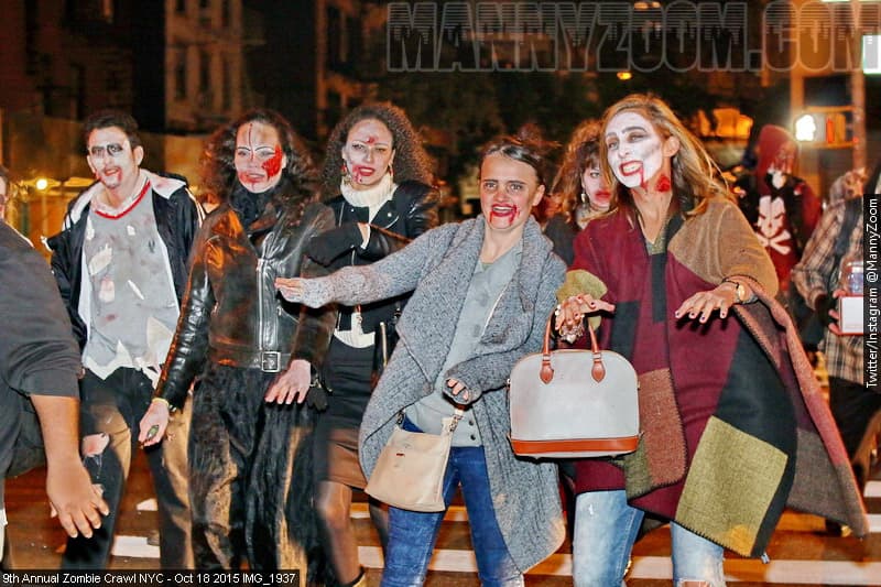 La ciudad de Nueva York se llenó de zombies en el Zombie Crawl 2015.